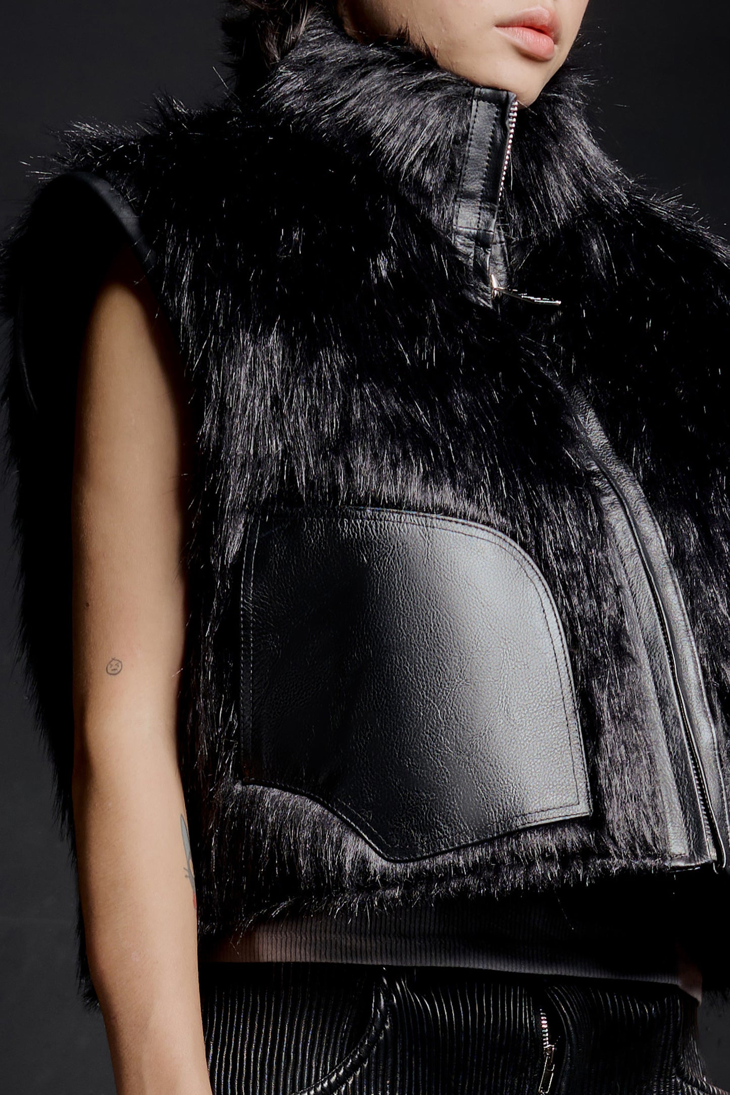 "RÙH" Fur Jacket (Black)