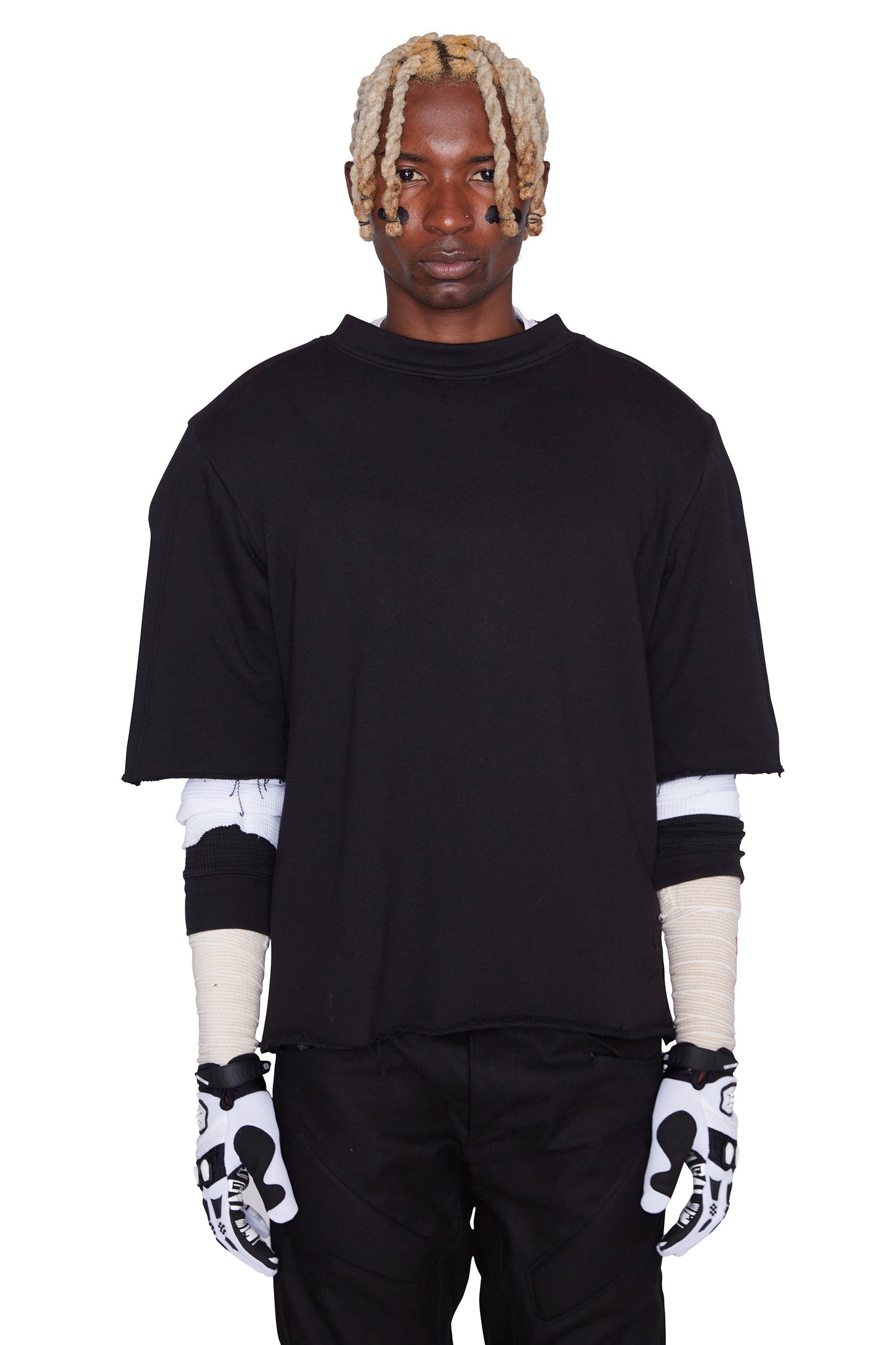 Camiseta con hombreras (negra)