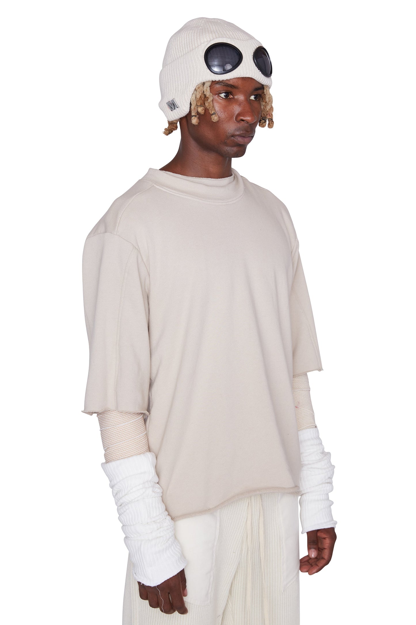 Camiseta con hombreras (arena)