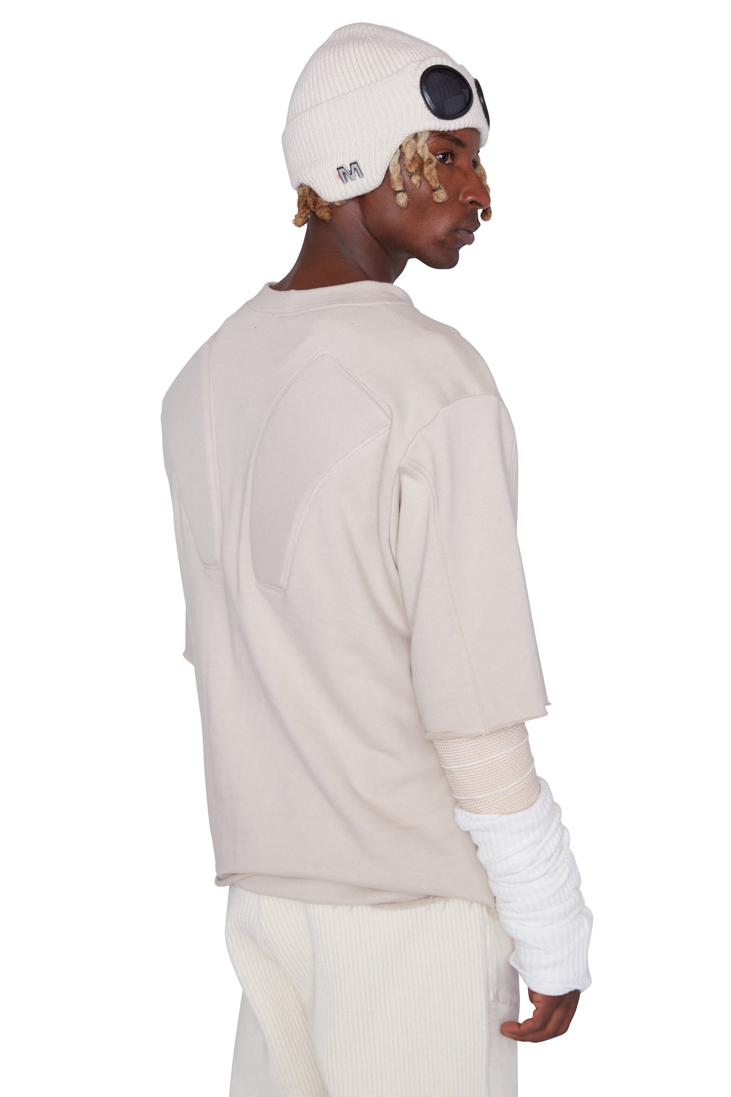 Camiseta con hombreras (arena)
