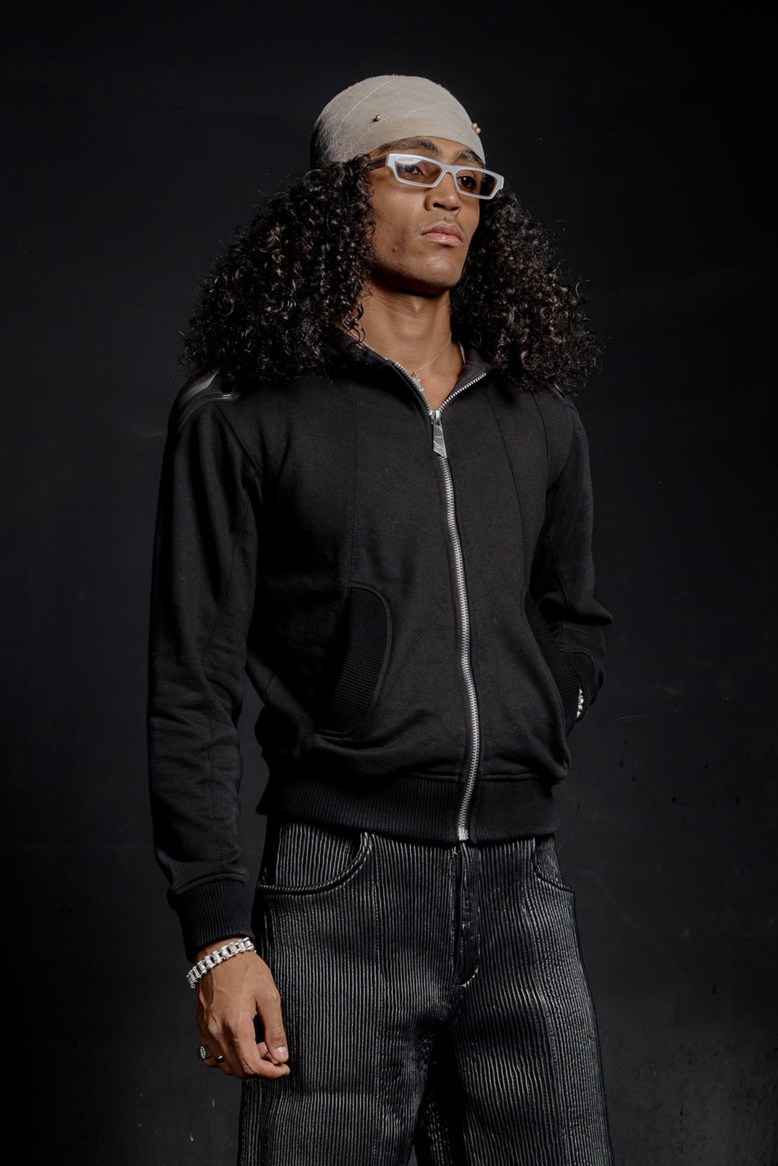 "RÙH" Paneled Zip Up Hoodie (Black)
