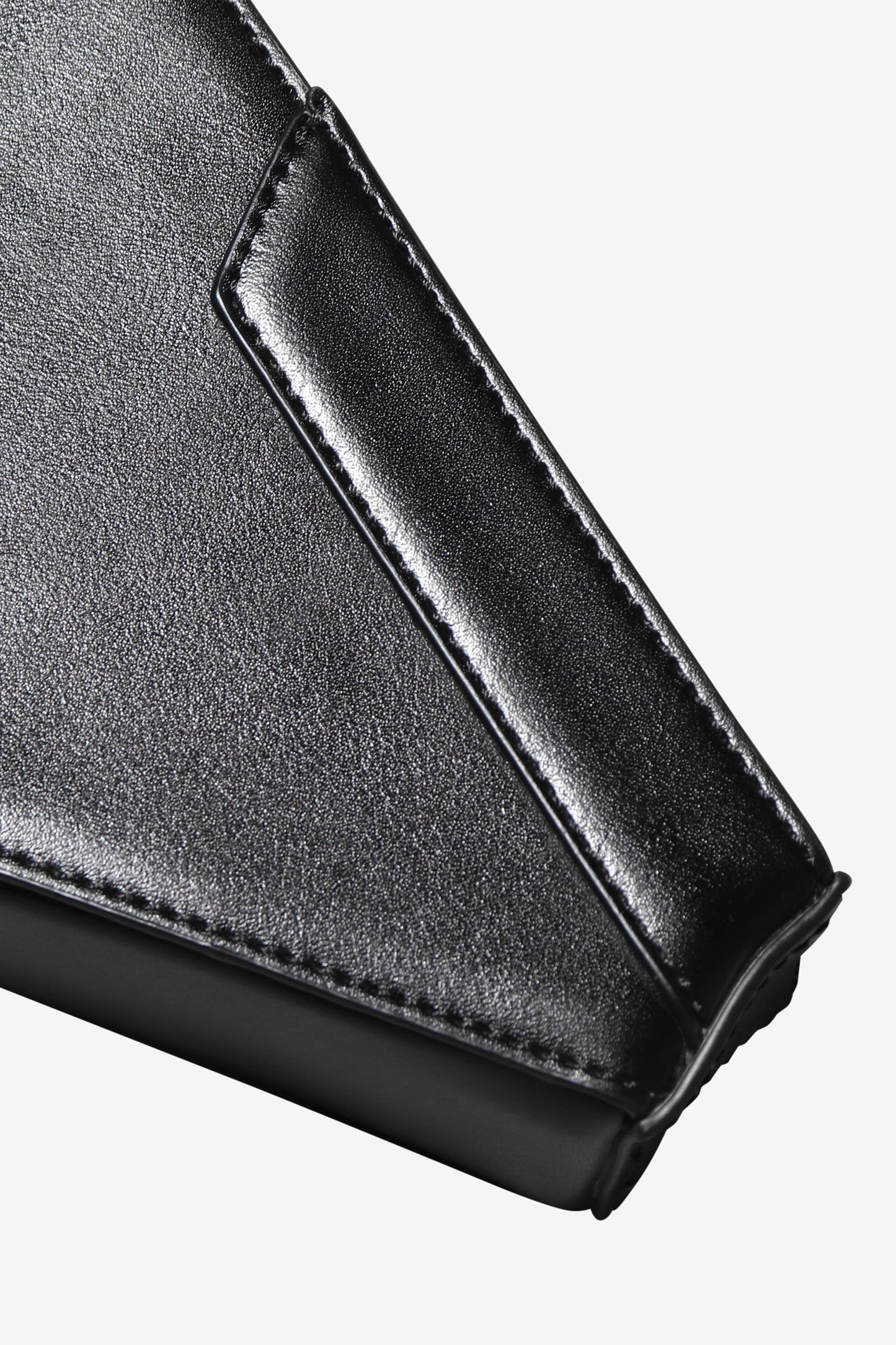 "Pyramid" Moto Bag