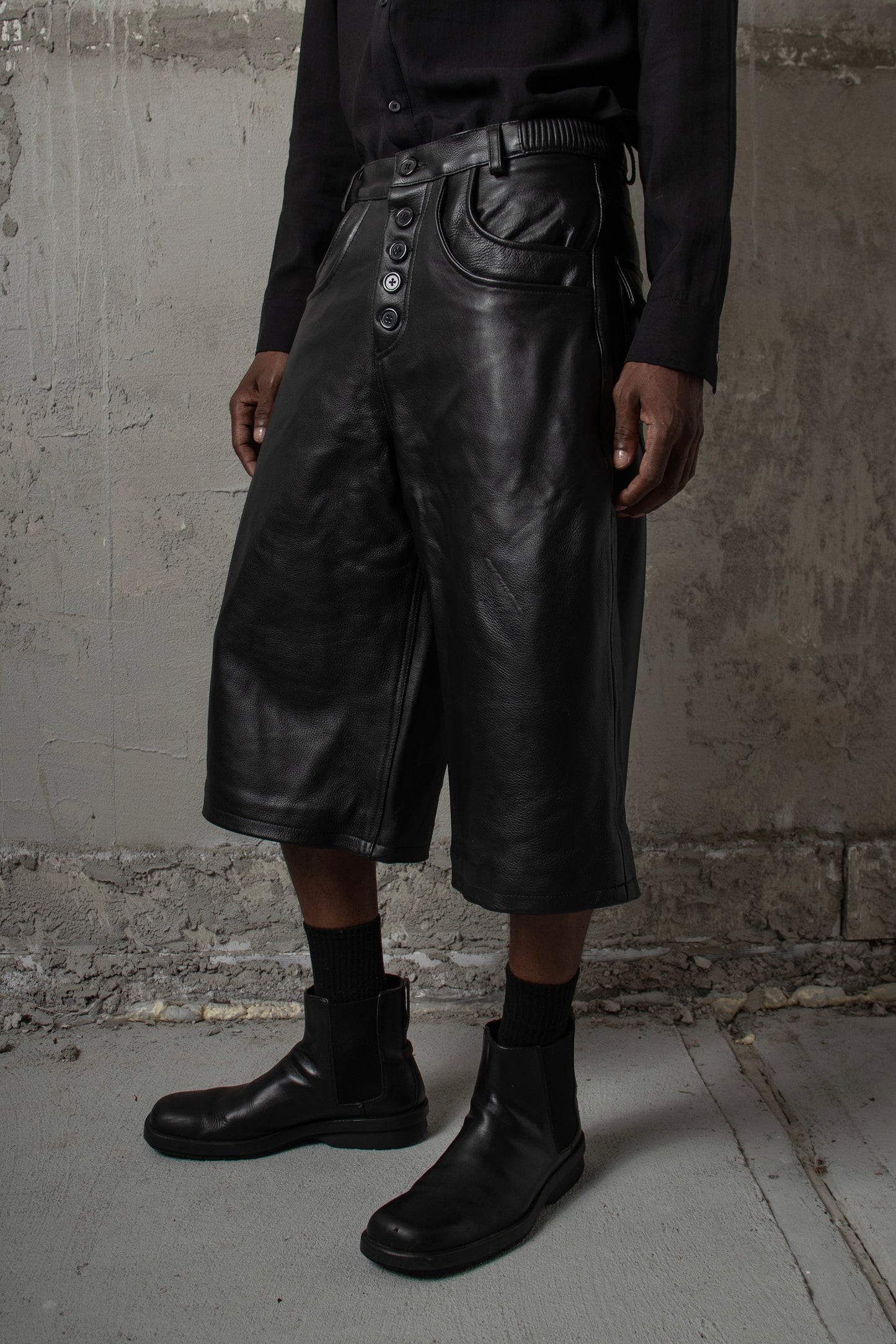 "Layl" Leather Shorts (Black)